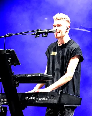 Colton Dixon Eugene