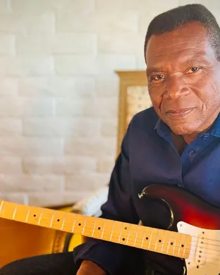 Robert Cray Band Eugene